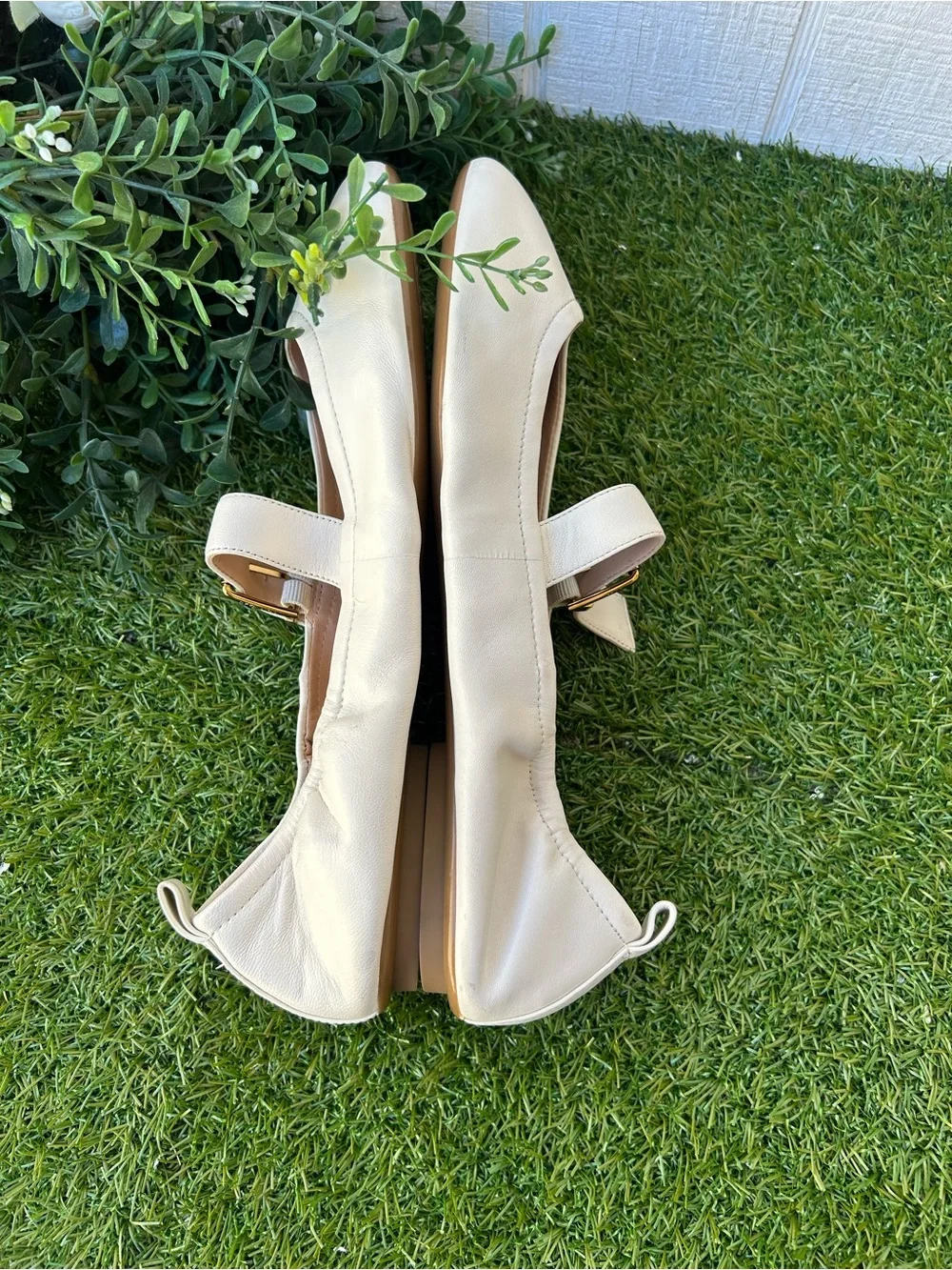 Cole Haan Graclyn Mary Jane Ballet Flat women size 11 ivory, like new